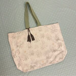 Like New! Large Bunny Rabbit Tote Bag